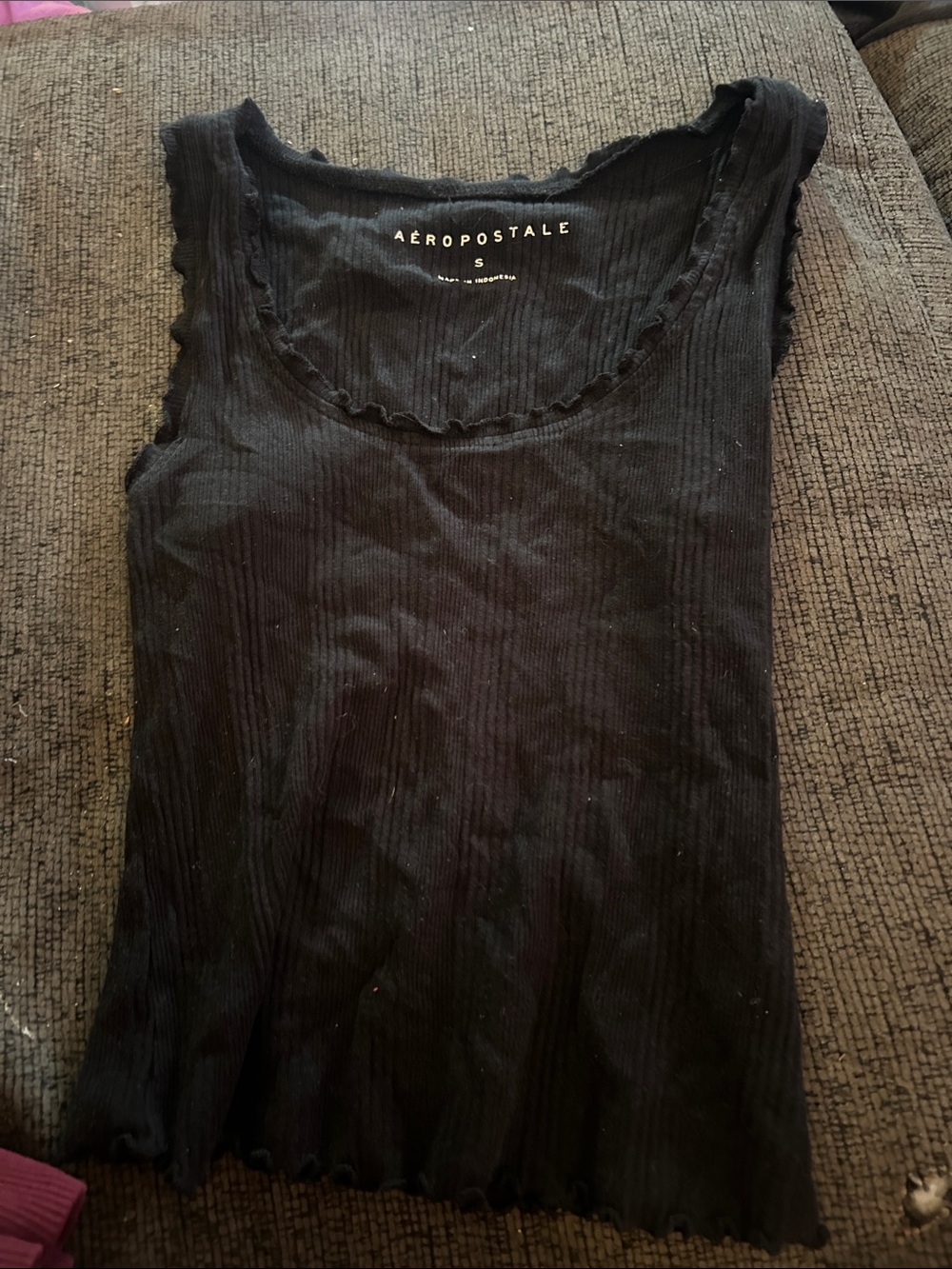 Aeropostale Black Ribbed Lettuce-Edge Tank Top